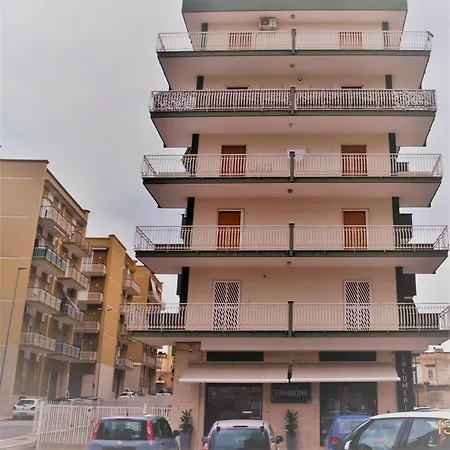 Incantevole Quadrilocale Tra Il Mare E Il Centro. Bisceglie